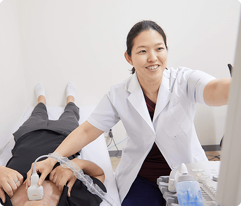 南 崇史院長の診療の様子